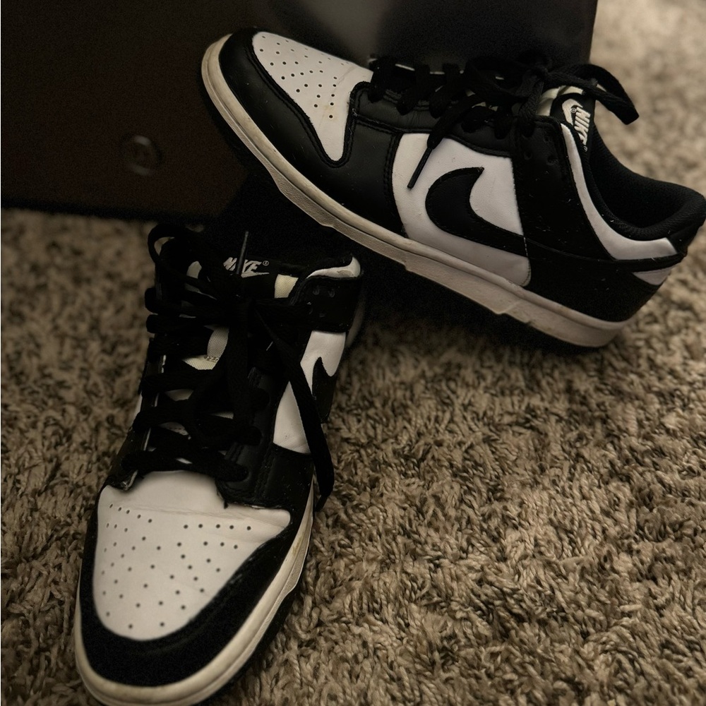 Panda dunks